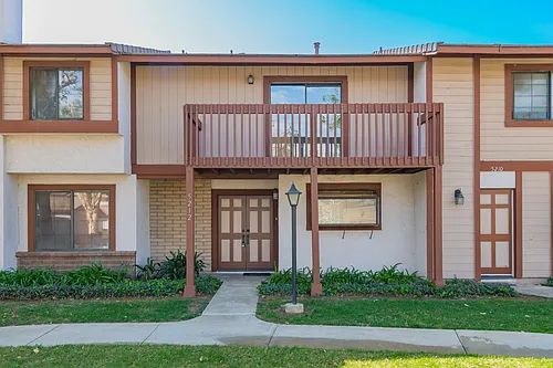5212 Berkshire Way Photo 1