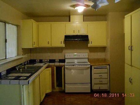 2nd image of 186 Obrien Cir