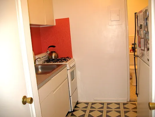 Sold by Margaret Bassett Real Estate | media 13