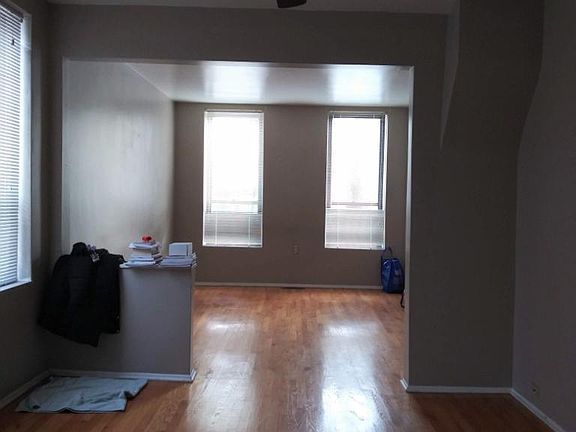 3rd image of 2926 S Shields Ave #1