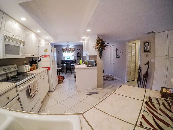 5th image of 1041 S Collier Blvd APT 204
