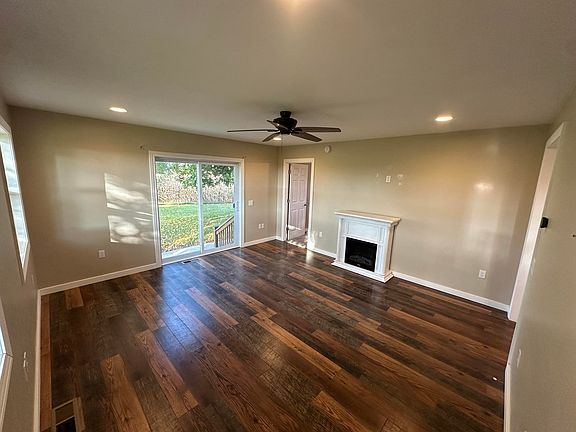 5th image of 652 W Weidman Rd