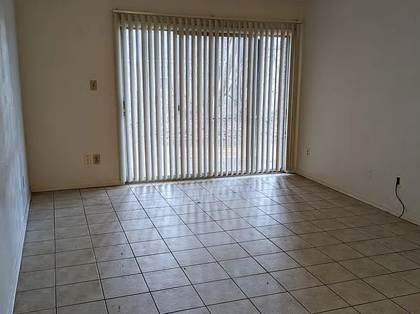 209 Orchard Trace Ln APT 3, Charlotte, NC 28213