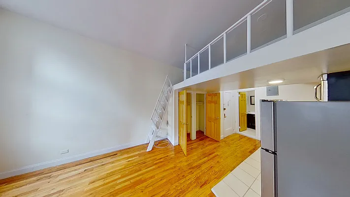 Rented by SAFEGUARD REALTY PARTNERS LLC | media 30