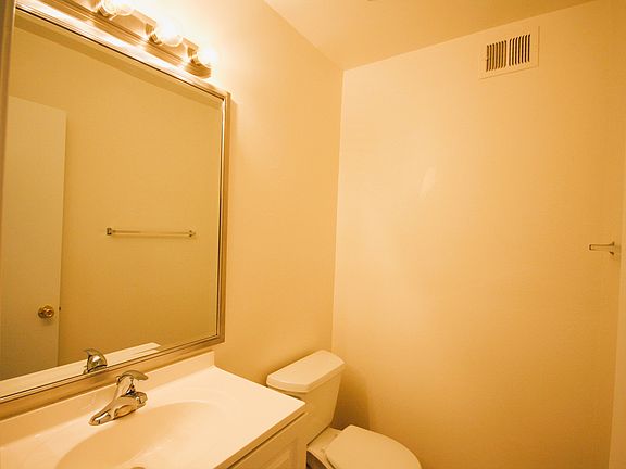 4th image of 1732 De Marietta Ave #2