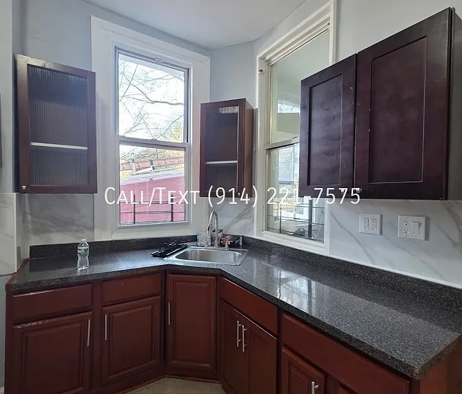 175 Orchard St — Photo 8