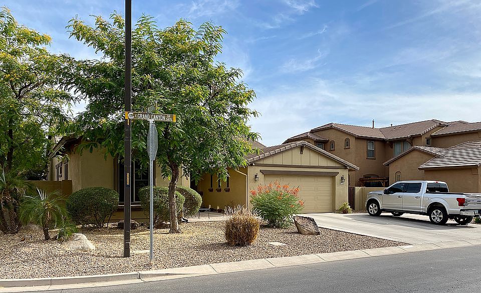 1st image of 3475 E Grand Canyon Dr