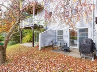 4308 Pine Ridge Ct, Ann Arbor, MI 48105