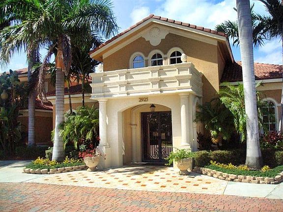 2nd image of 619 Villa Cir