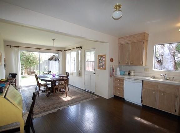 2nd image of 1445 Begonia Dr