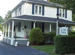 1356 Hope St, Bristol, RI 02809