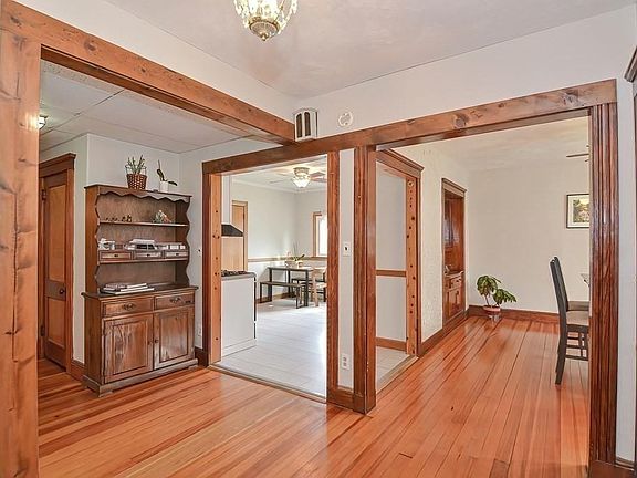 5th image of 14 Gale St #1