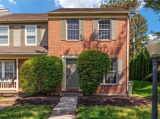 503 Ponds Edge Ln, Allentown, PA 18104