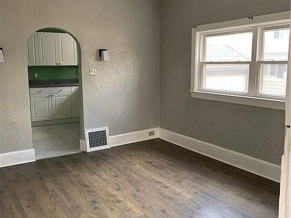 4th image of 840 Horace Ave
