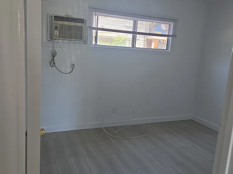 3459 4th St #E — Photo 2
