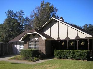 2 Ole Miss Dr, Laurel, MS 39440