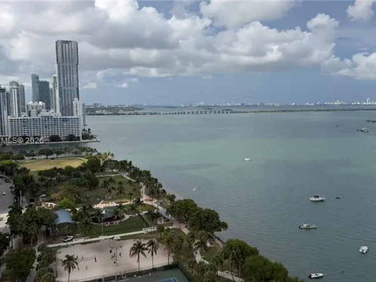 1717 N Bayshore Dr #A-2638 — Photo 3