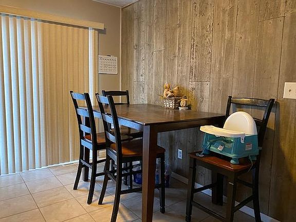 4th image of 1416 Chickadee Dr