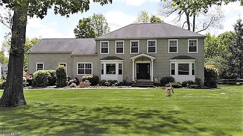 10 Gianna Ct photo 1