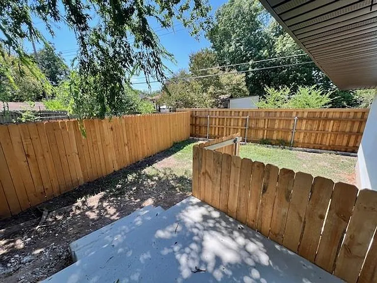 8012 Pinedale Cv #A — Photo 19