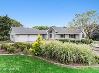 6213 Ojibwa Ln, McHenry, IL 60050