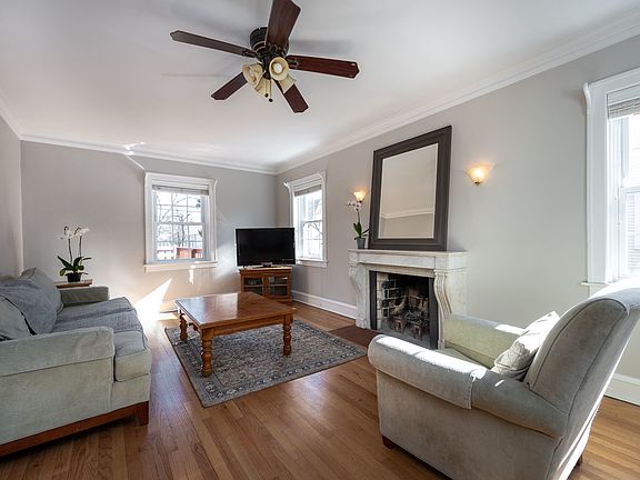 4th image of 5849 N Kostner Ave