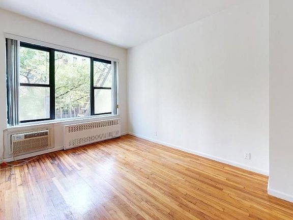 2nd image of 424 W 57th St #D2