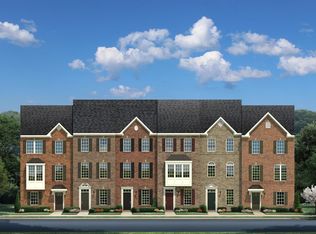 9936 New Pointe Dr, Upper Marlboro, MD 20774