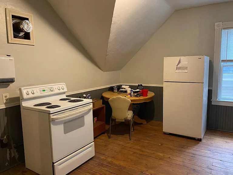 26 Alma St #3 — Photo 2