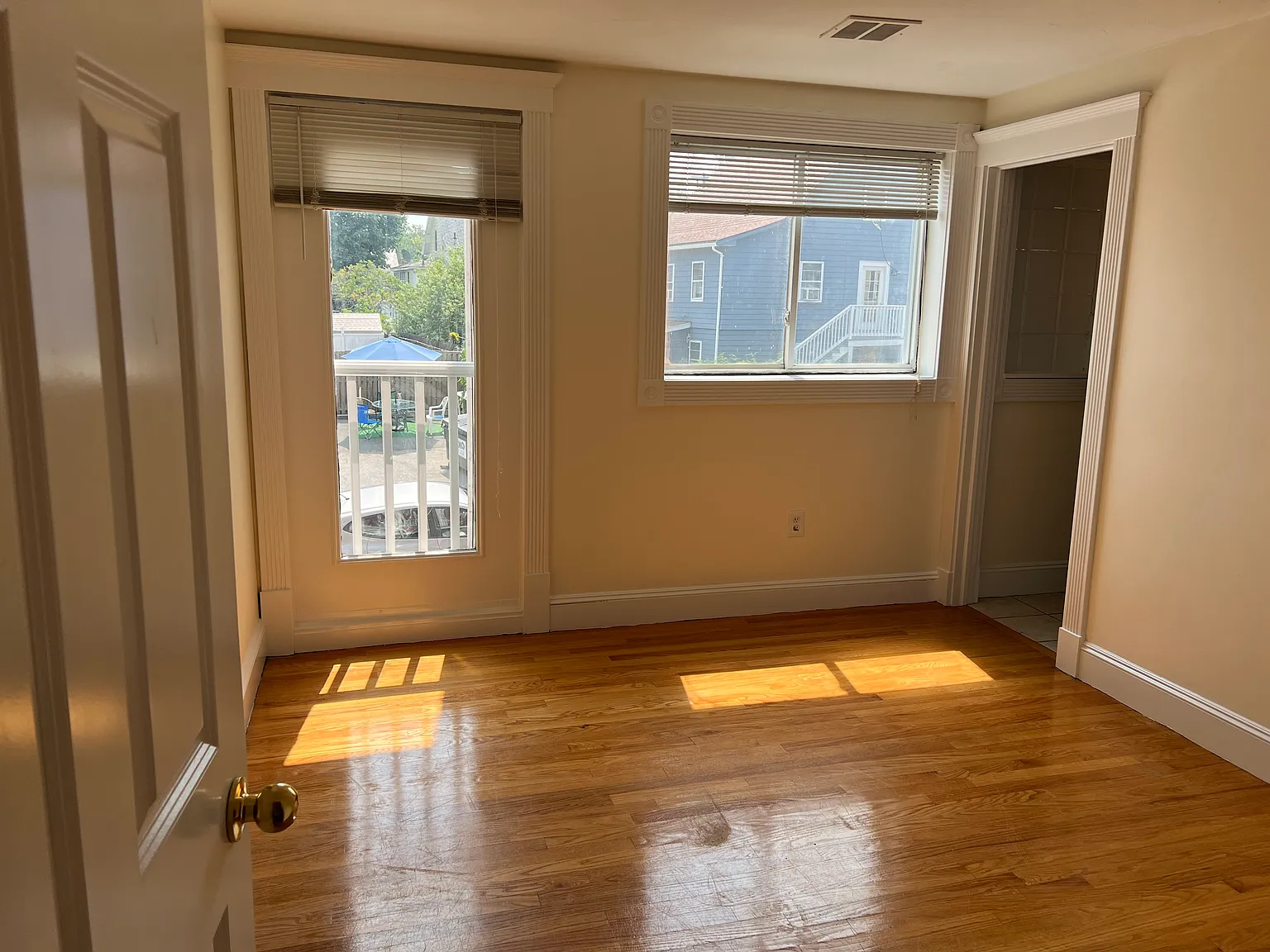 2 bed, 900 sqft, $2,450 — Photo 4