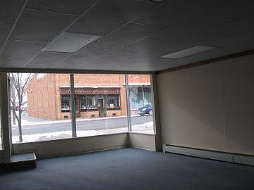 4th image of 113 Montcalm St
