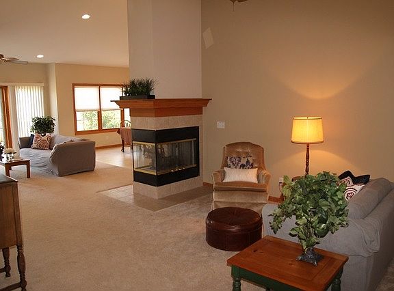 2nd image of 476 Prairie Knoll Dr #476