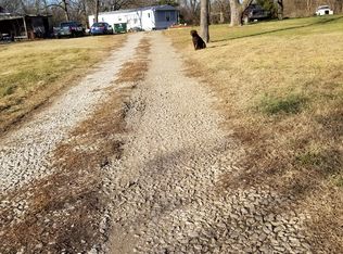 690 24500th Rd, Dennis, KS 67341