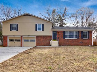 5027 Wayne Ct NW, Huntsville, AL 35810