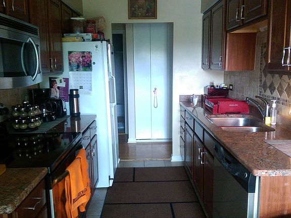 2nd image of 1101 S Hunt Club Dr APT 312