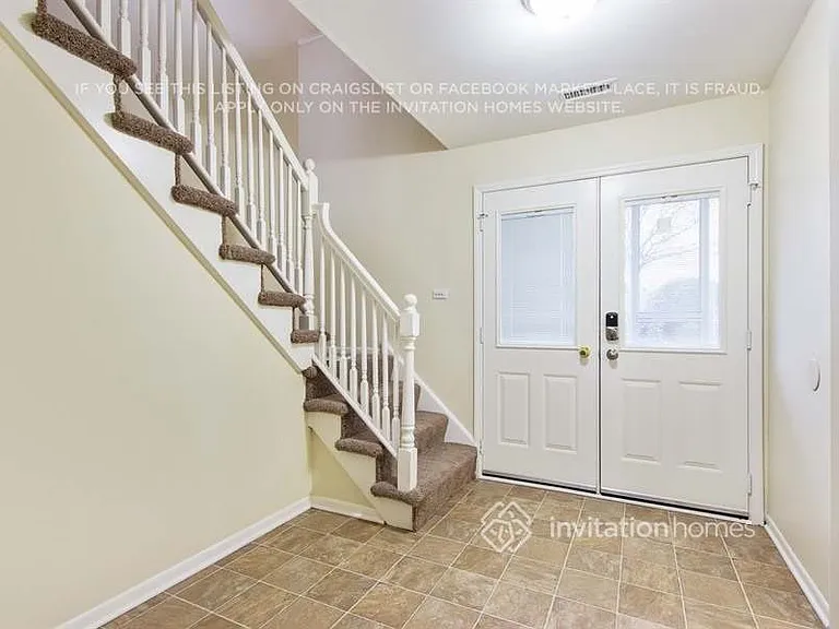 902 Natoma Ct — Photo 2