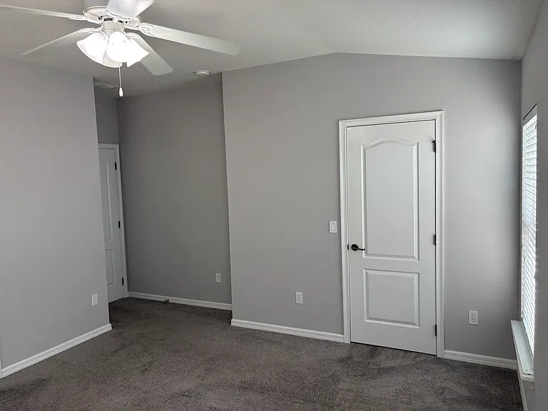 12979 Calderdale Ave — Photo 40