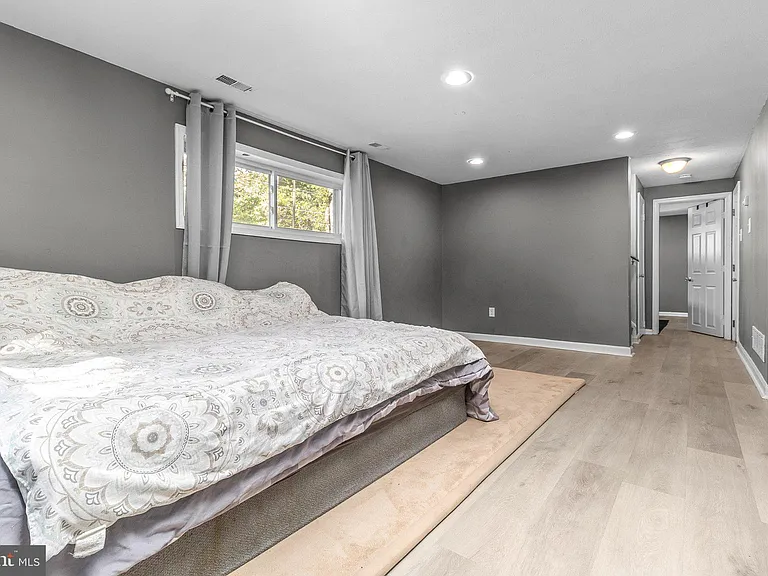 309 California Trl — Photo 17