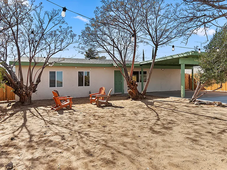 61531 Sunburst Dr — Photo 2