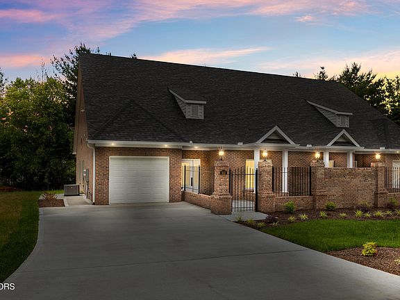2nd image of 910 Fine Glen Dr