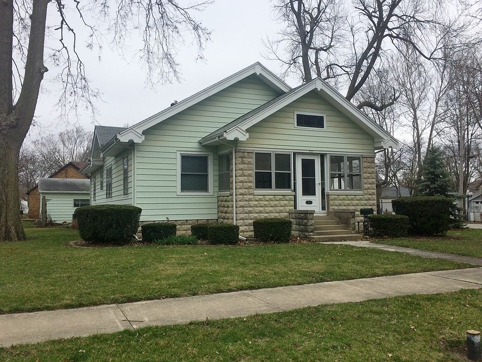 1st image of 923 N Chicago St