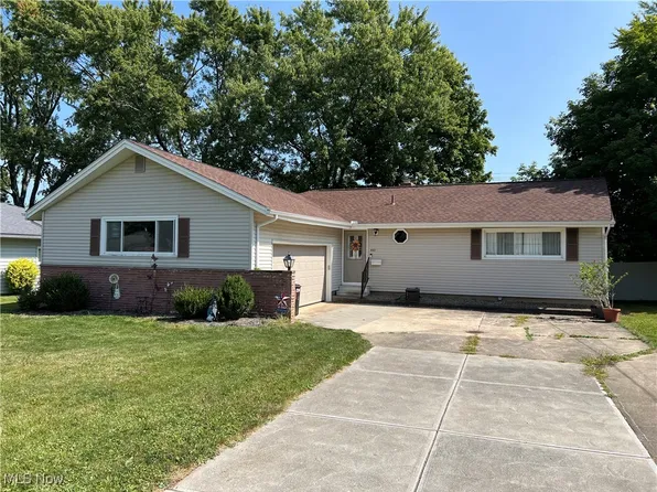 440 Ridge Dr, Medina, OH 44256