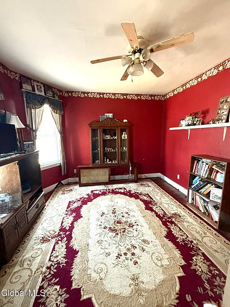 5th image of 826 Salina Street