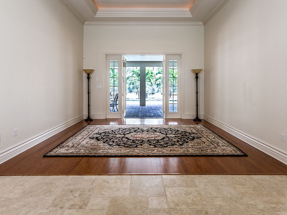 1st image of 4807 Palmetto Woods Dr