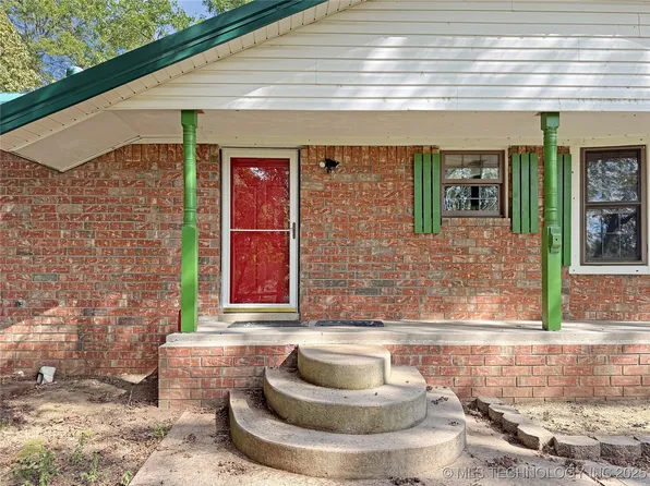 224 N 438th Rd, Pryor, OK 74361