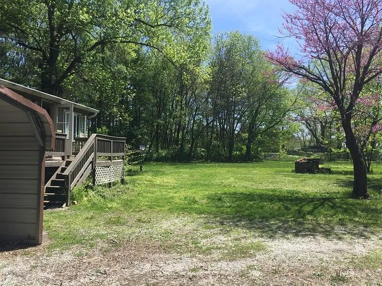 866 Davis Ferry Rd — Photo 3