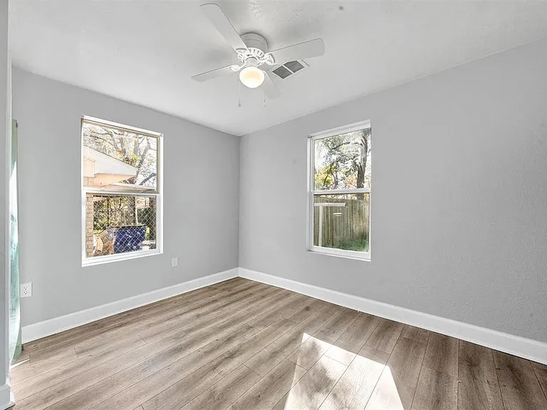2523 7th Ave N #1 — Photo 7