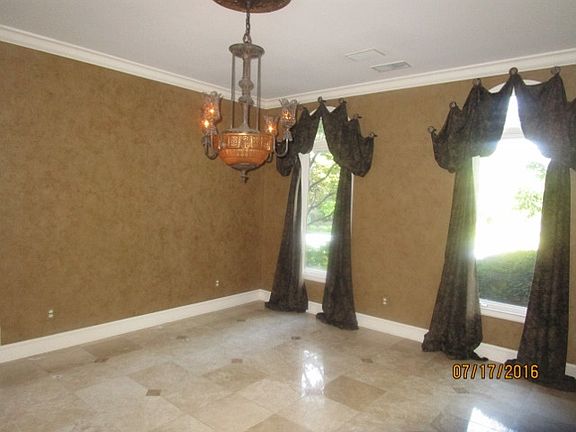 Formal Dining