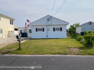 19 W Mullica Rd, Little Egg Harbor, NJ 08087
