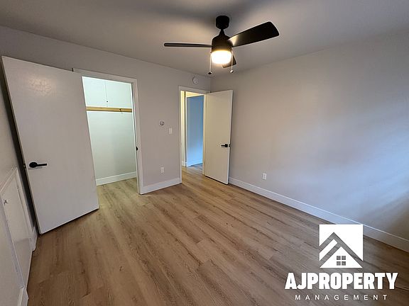 5th image of 700 S Summit Ave #14
